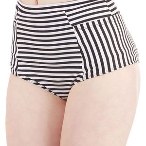 BNWT Lolli Swim high waisted bottoms M